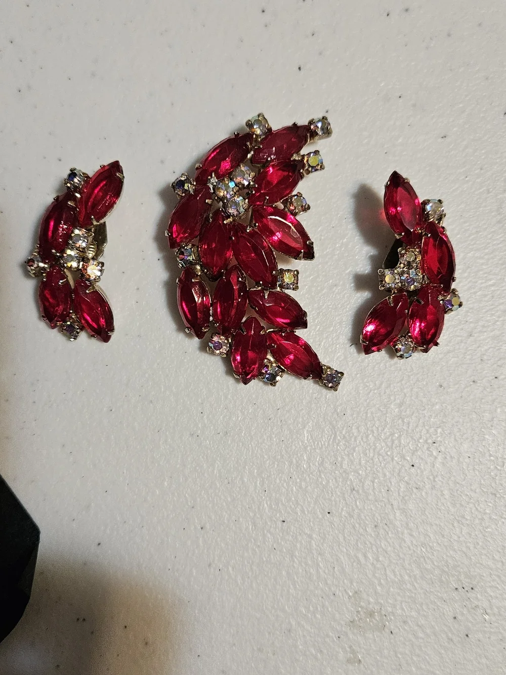 Vintage Red Marquise Aurora Brooch and Clip-On Earrings Set.